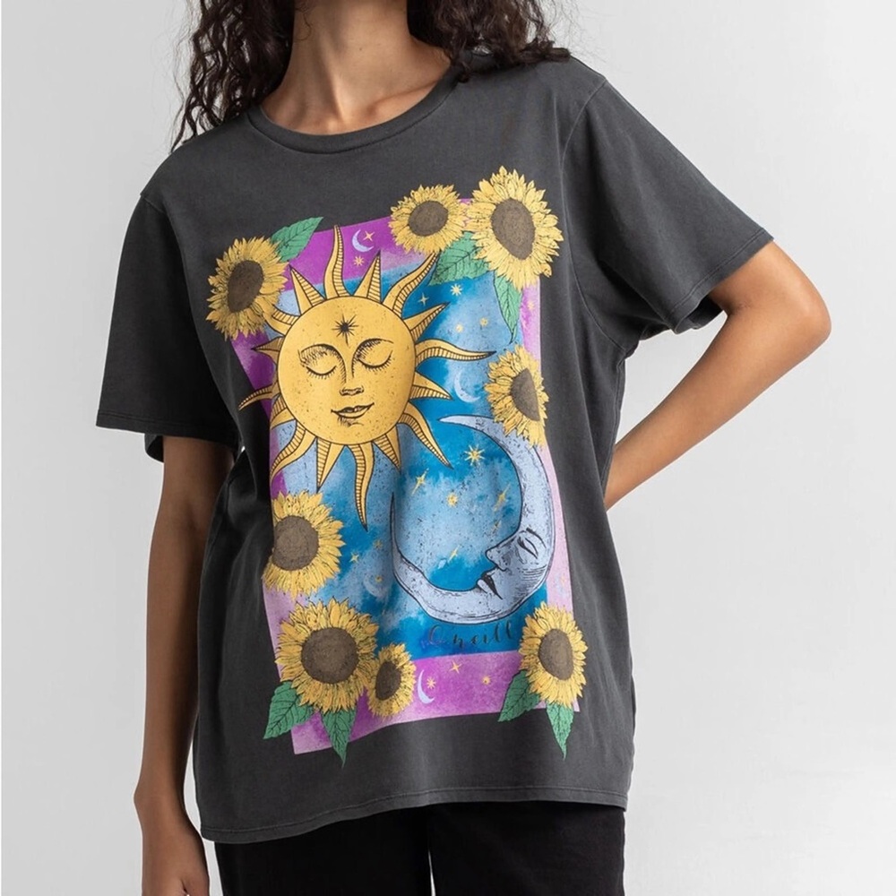 Women’s O’Neill Graphic T shirt with Sun & Moon #Oneill #graphic #tee